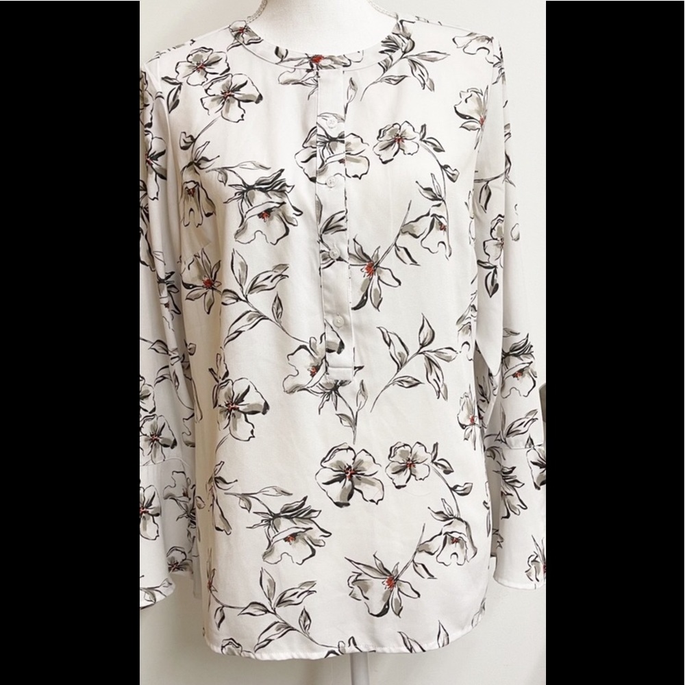 Apt. 9 White Floral Print Tunic w /Bell Sleeve
